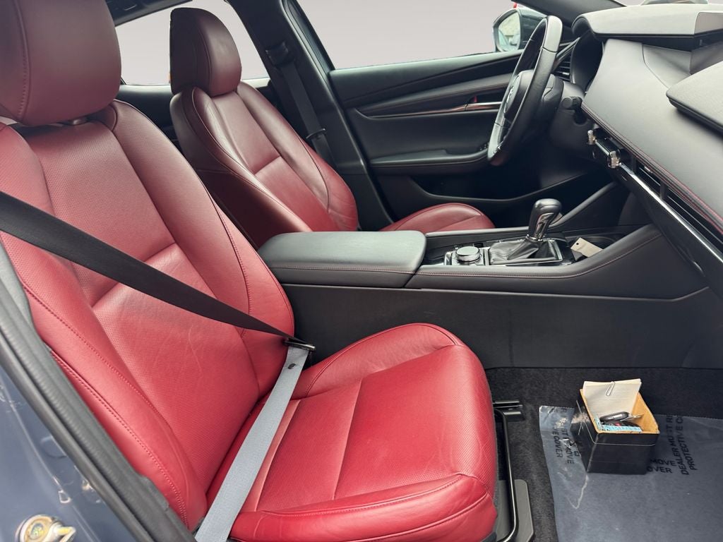 2023 Mazda Mazda3 2.5 S Carbon Edition