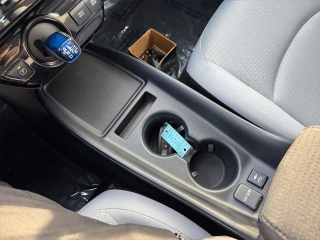 2020 Toyota PRIUS LE