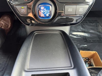 2020 Toyota PRIUS LE