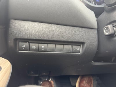 2023 Toyota Venza XLE