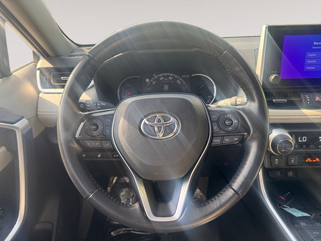 2023 Toyota RAV4 HYBRID XLE Premium