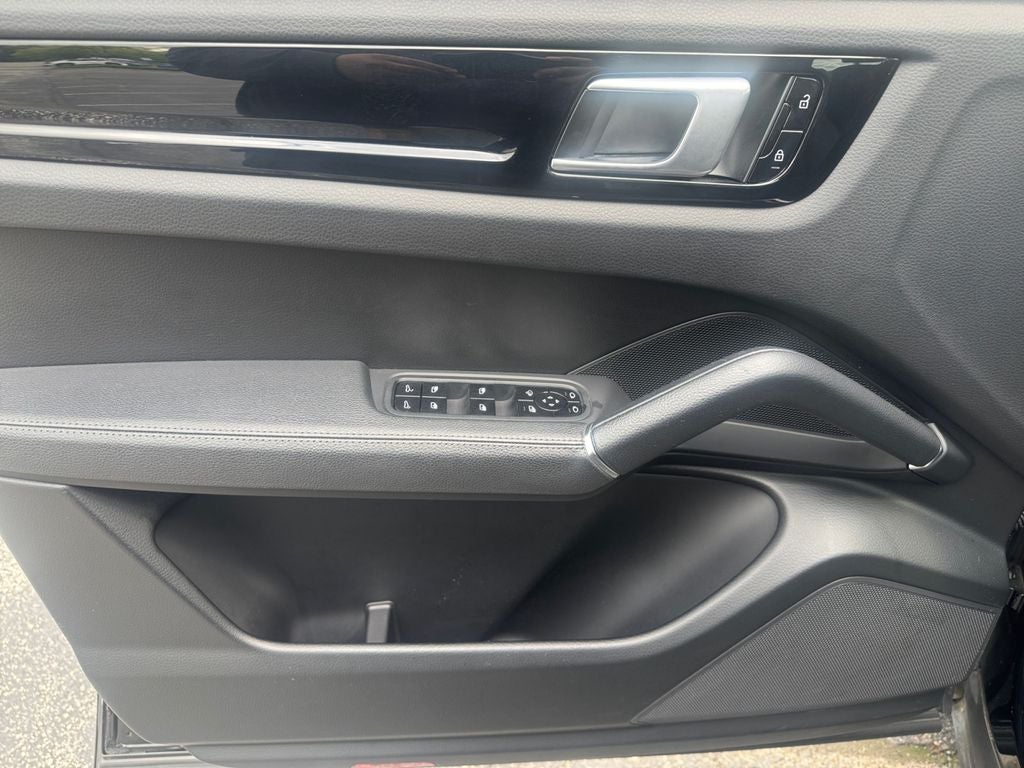2021 Porsche Cayenne Base