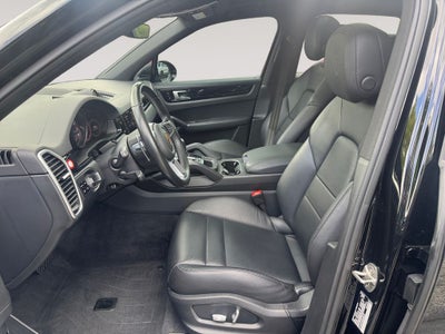 2021 Porsche Cayenne Base