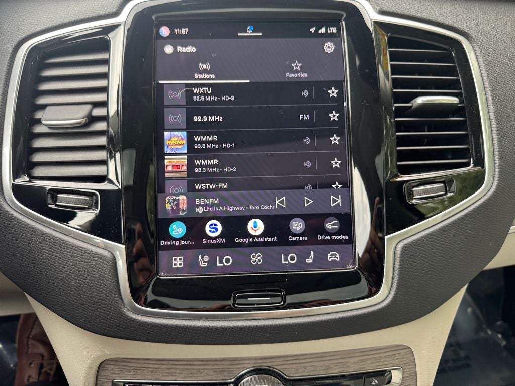 2024 Volvo XC90 B6 Plus Bright Theme 6-Seater
