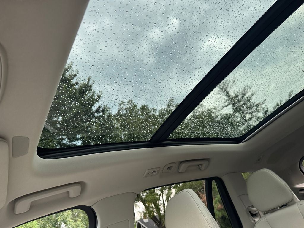 2024 Volvo XC90 B6 Plus Bright Theme 6-Seater