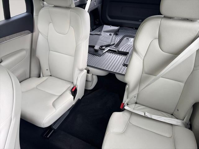 2024 Volvo XC90 B6 Plus Bright Theme 6-Seater
