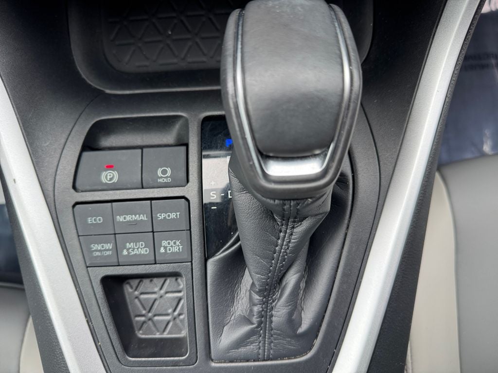 2020 Toyota RAV4 XLE Premium