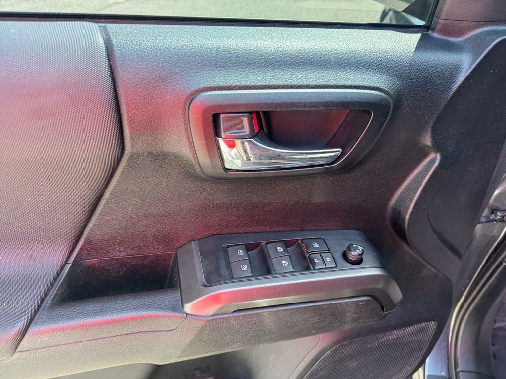 2021 Toyota Tacoma TRD Off-Road V6