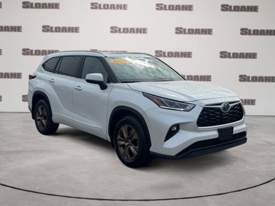 2023 Toyota Highlander Hybrid Bronze Edition
