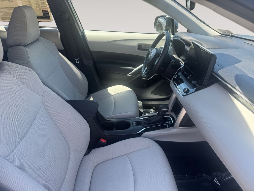 2024 Toyota Corolla Cross LE