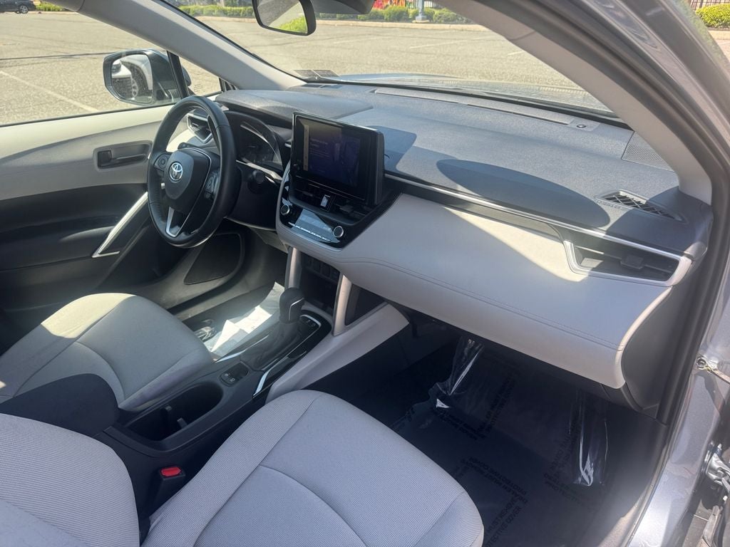 2024 Toyota Corolla Cross LE