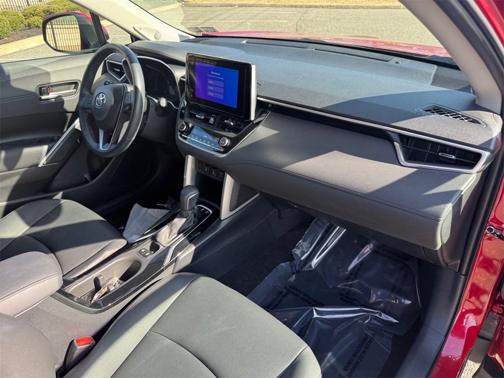 2023 Toyota Corolla Cross XLE
