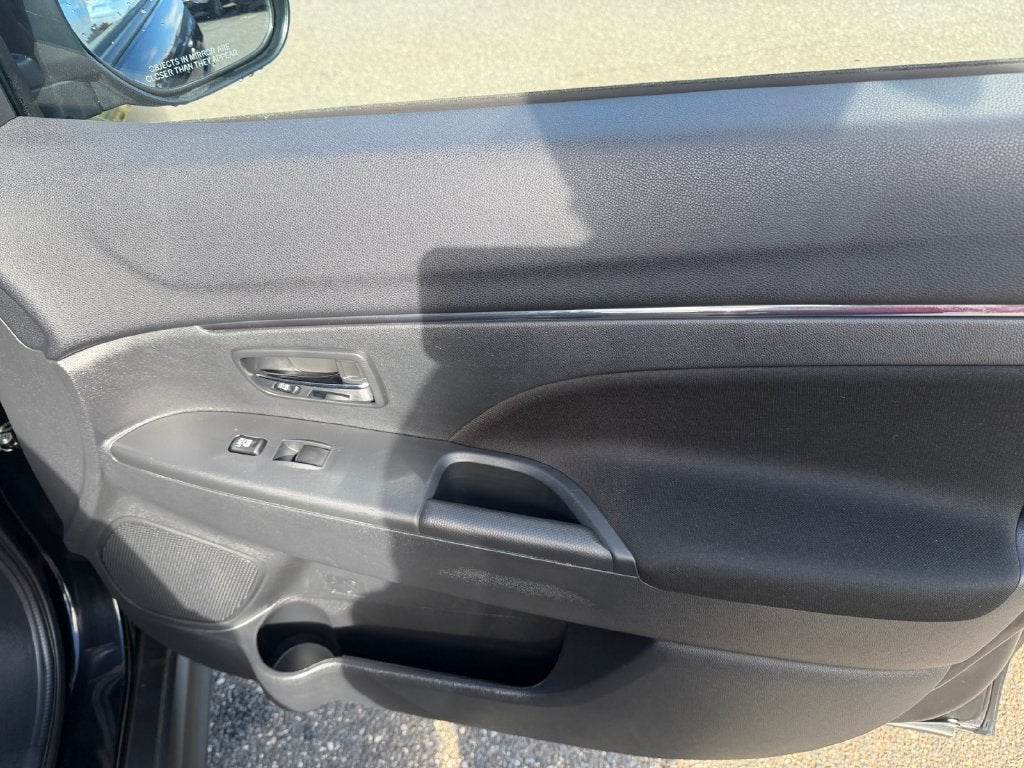 2026 Mitsubishi Outlander Sport 2.0 LE