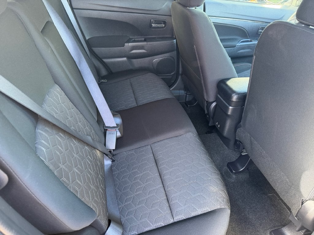 2026 Mitsubishi Outlander Sport 2.0 LE