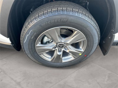 2025 Toyota RAV4 XLE