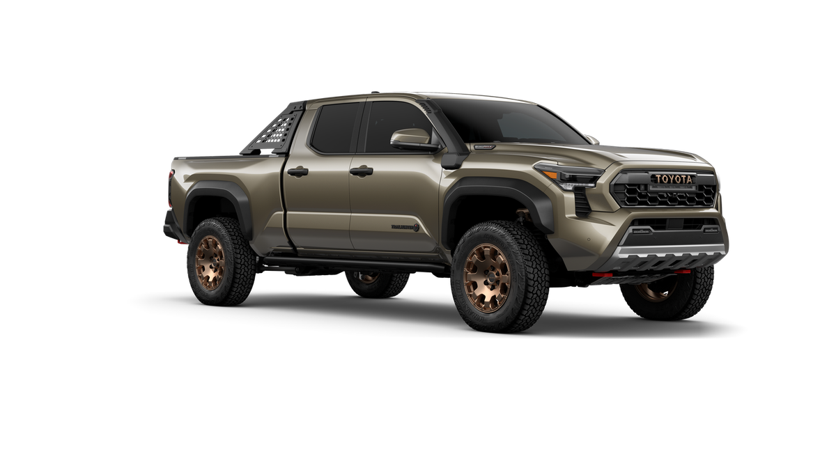 2026 Toyota Tacoma i-FORCE MAX Tacoma Trailhunter