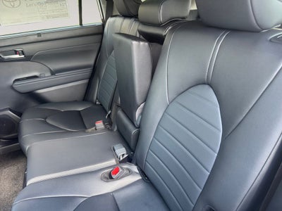2026 Toyota Highlander XLE